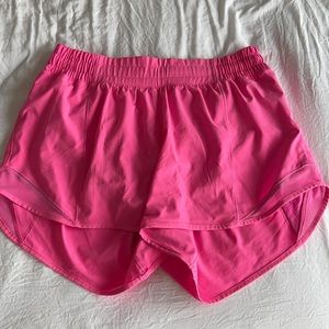 Lululemon Hotty Hot shorts size 4